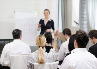 Czy warto brać udział w branżowych szkoleniach?